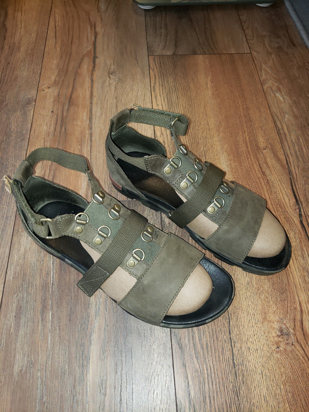 Sorel Olive Green Strappy Sandal - Casual Sporty Style
